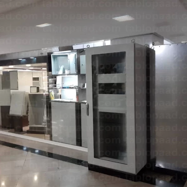 شرکت تابلو پاد با سالها تجربه در صنعت برق، بهعنوان یکی از تولیدکنندگان پیشرو در زمینه طراحی و ساخت تابلو برق طرح ریتال در ایران شناخته میشود